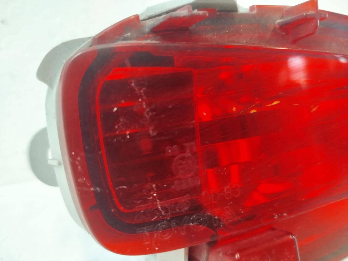 Toyota Yaris XP13 Nebelschlussleuchte Nebelleuchte Sto&szlig;f&auml;nger hinten