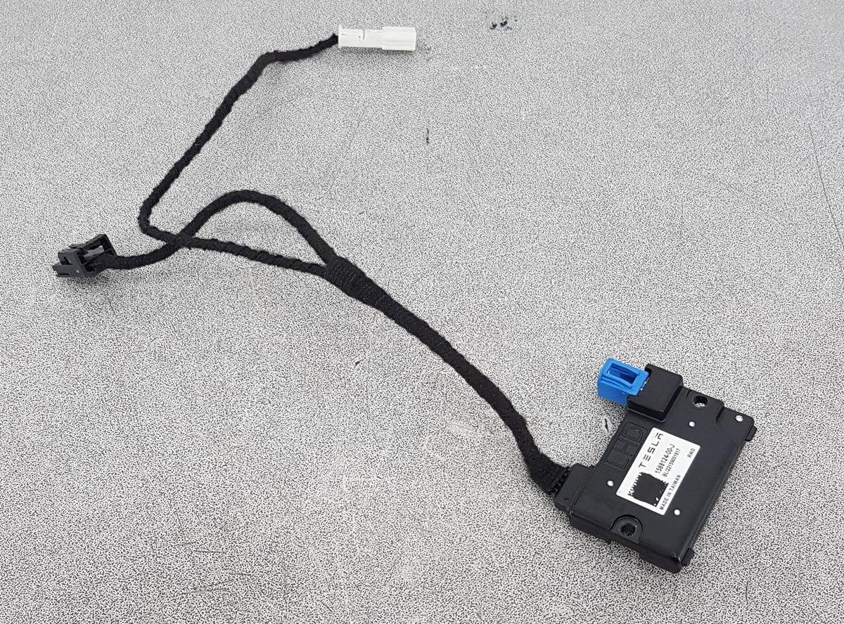 Tesla Model X Innenkamera Bj20221588124-00-J W&auml;chter Guard
