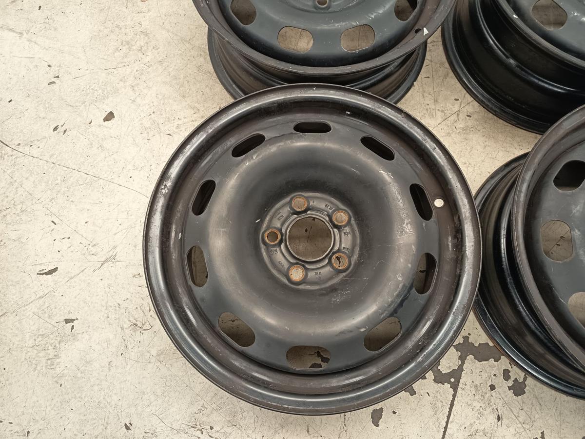 VW Golf IV original Satz Stahlfelgen 6x15 ET38 Baujahr 2003
