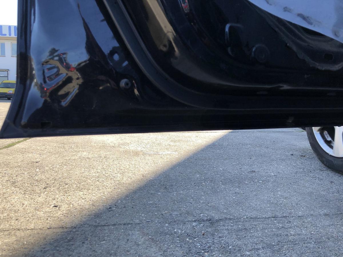 Nissan Tiida C11 T&uuml;r vorn links Fahrert&uuml;r im Rohbau KH3 Superblack