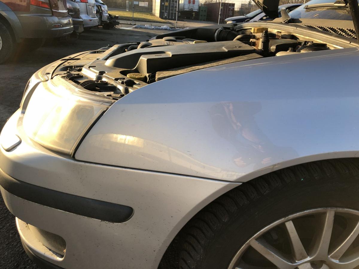 Saab 9-3 Typ YS3F Kotfl&uuml;gel links Fender Radabdeckung silber