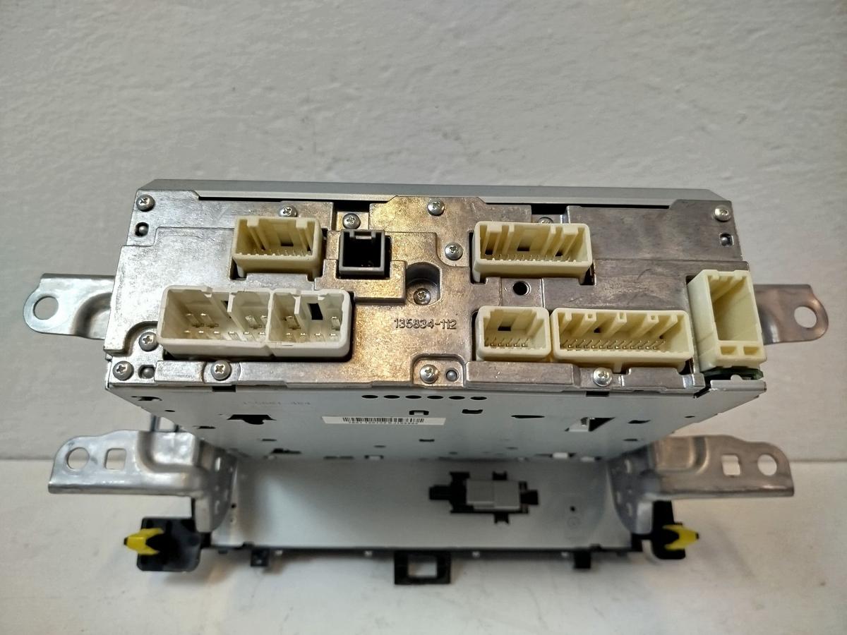 Toyota Yaris XP13 Autoradio Radio mit Navigationssystem Multimediaeinheit