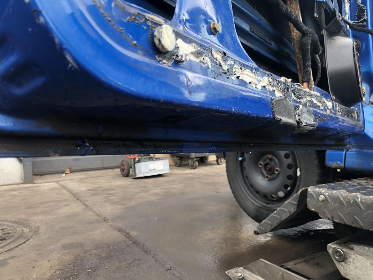 VW Polo 6N2 original Tür links Fahrer A5M Mercatoblau Bj 2001