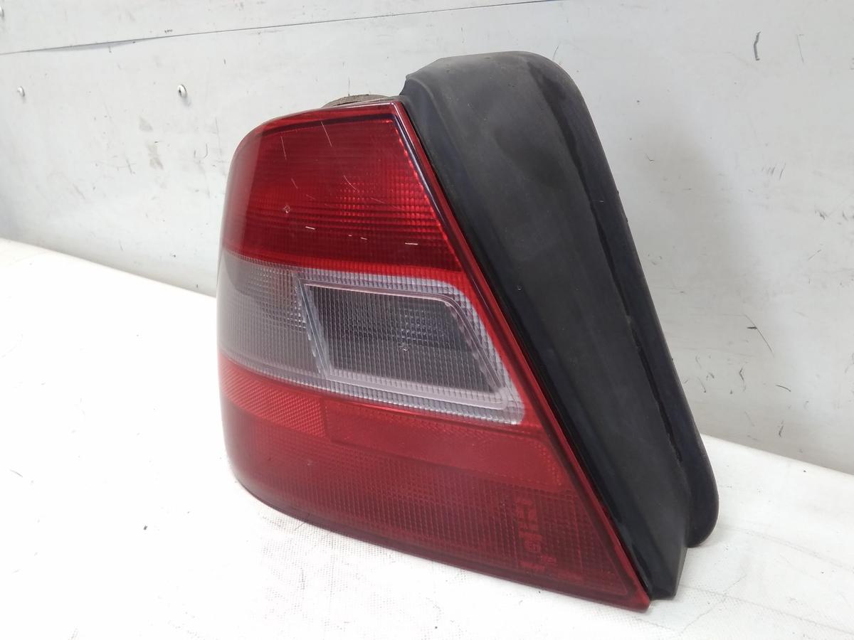 Honda Civic MB2 orig.Rückleuchte Heckleuchte links 5trg. Fließheck Facelift BJ98