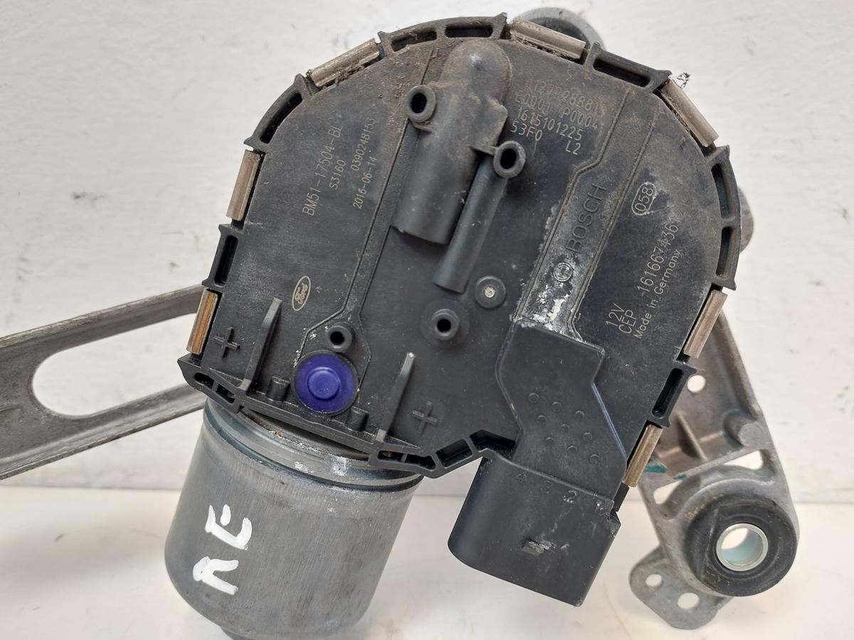 Ford Focus DYB CEW Turnier Wischermotor vorn rechts Scheibenwischermotor Bosch