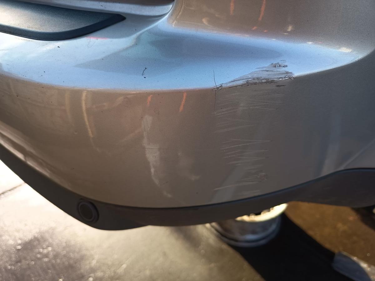 Ford Focus C-Max original Sto&szlig;stange F&auml;nger hinten/Heck Polarsilber Bj 2006