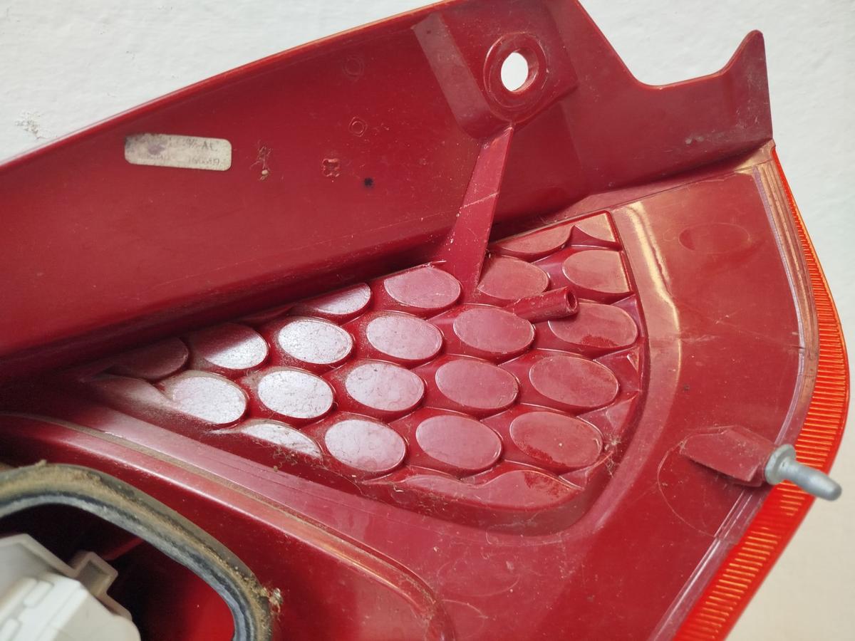 Ford Fiesta JA8 R&uuml;ckleuchte links R&uuml;cklicht Heckleuchte 3/5 t&uuml;rer Heckleuchte