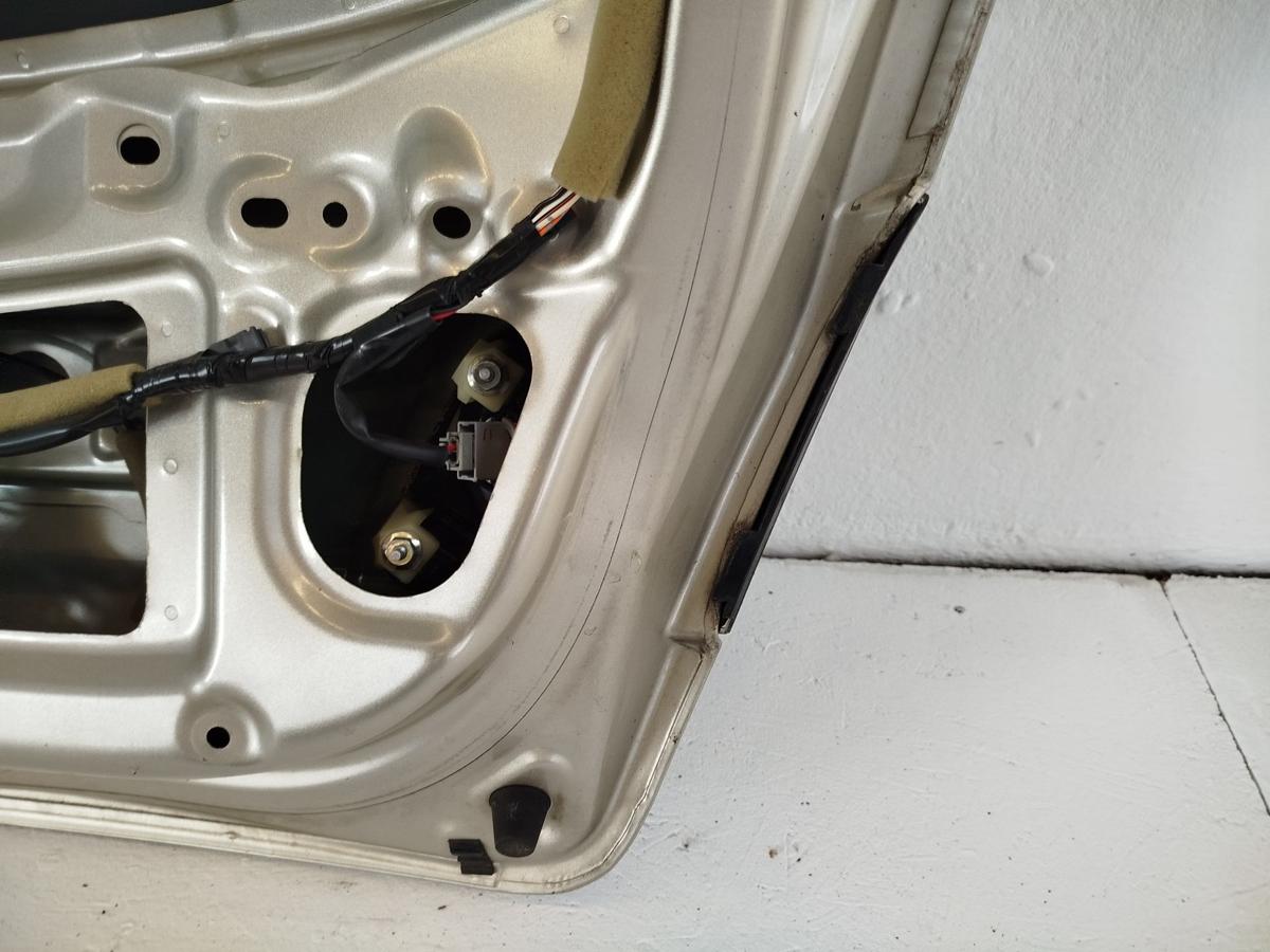 Mazda 3 BK Heckklappe Klappe Deckel hinten Kofferklappe mit Scheibe Rohbau 5trg