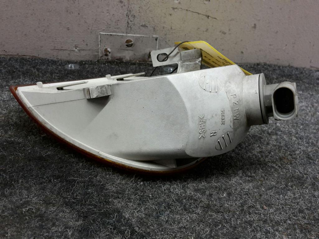 VW Polo 6N BJ 1998 Blinker vorn rechts Blinkleuchte 94-98 Hella