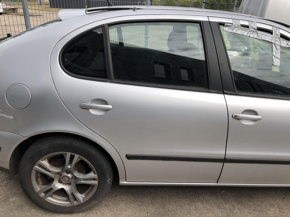 Seat Leon 1M Tür hinten rechts Fondtür im Rohbau LS7N Gris Artico Metallic