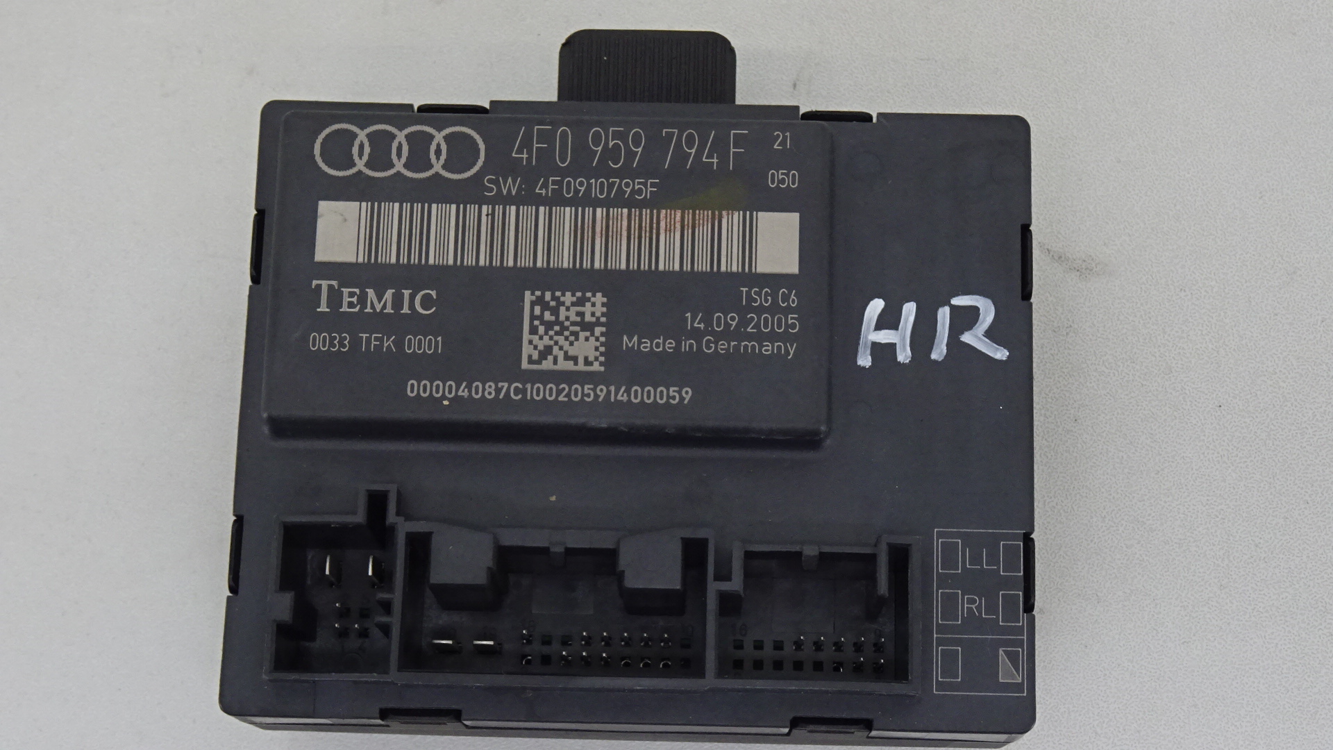 Audi A6 Avant 4F BJ2005 Türsteuergerät Tür hinten rechts 4F0959794F 4F0910795F Temic