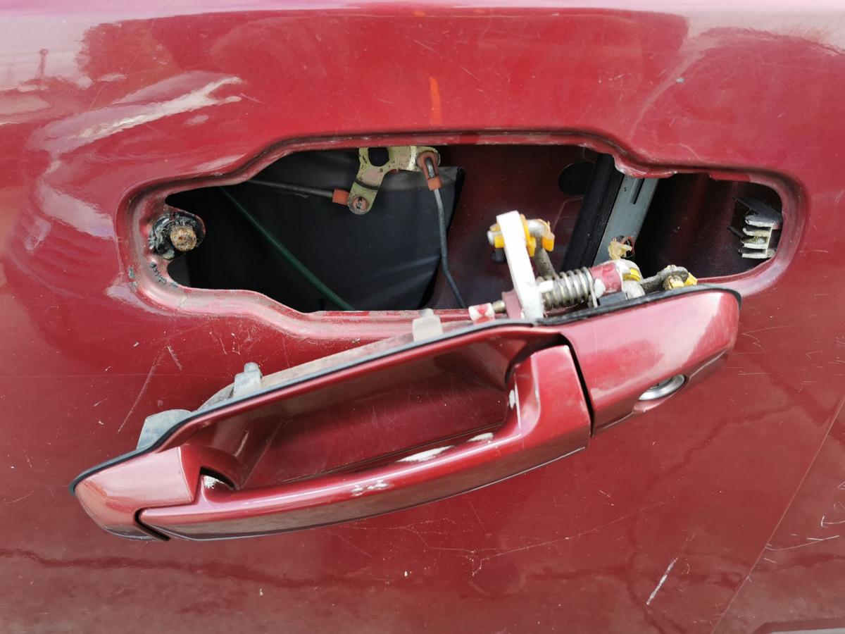 Kia Sorento JC Fahrertür Tür Autotür Rohbautür vor links R9 Ruby Red Met TEXT