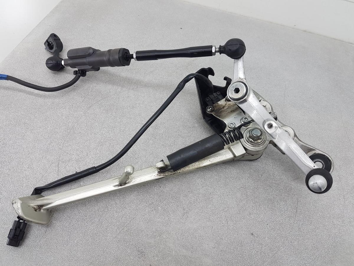 Yamaha YZF R1 RN65 Fußraste vorn links inkl Seitenständer Bj22