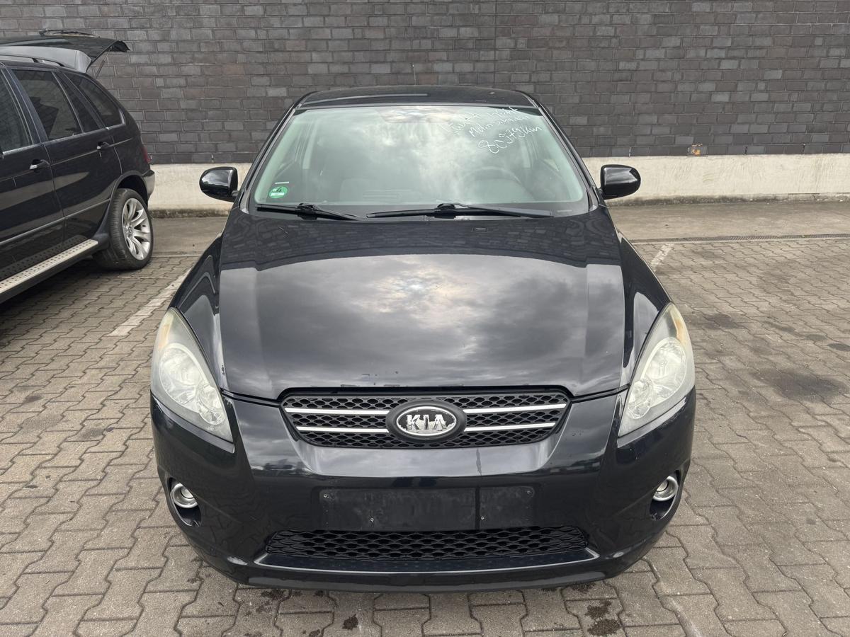 Kia Pro Ceed original Kotfl&uuml;gel vorn rechts 1K Black Pearl Bj.2010