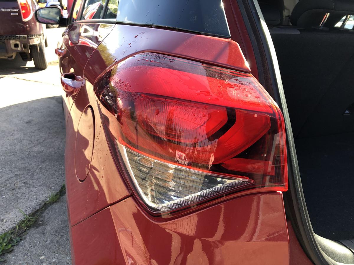 Hyundai i20 GB R&uuml;ckleuchte au&szlig;en links Ecke LED R&uuml;cklicht Heckleuchte OEM 5trg
