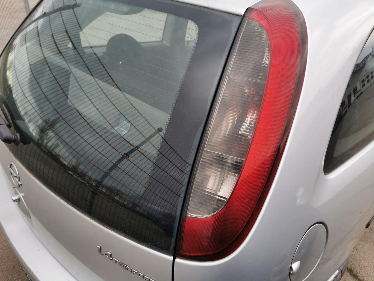 Opel Corsa C Satz R&uuml;ckleuchten Schlussleuchten R&uuml;cklicht hinten links und rechts