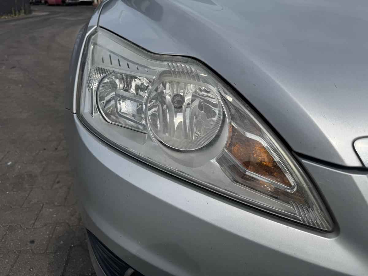 Ford Focus 2 original Scheinwerfer vorn rechts Halogen Facelift Bj.2009