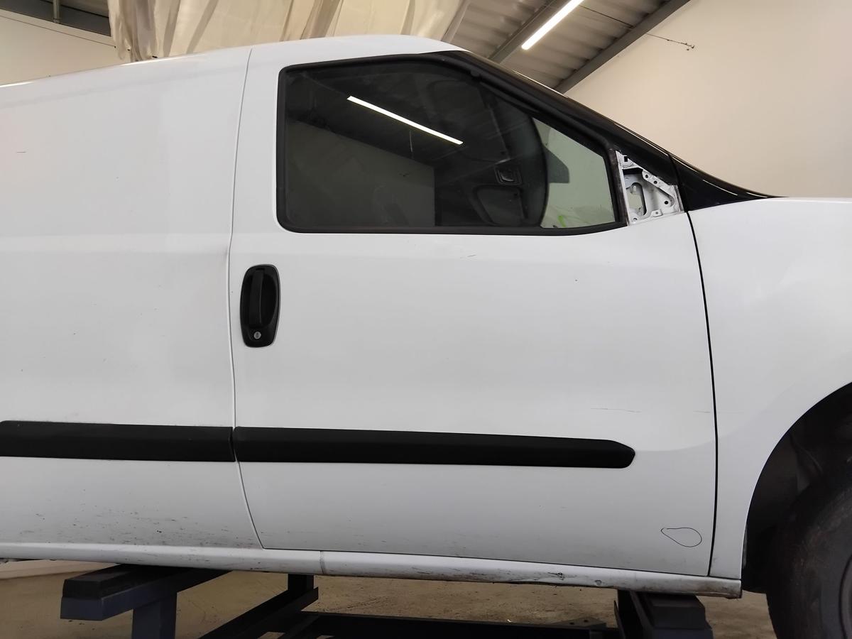 Opel Combo D Kasten Tür vorn rechts Beifahrertür 5PU Polarweiss 249 BJ2014