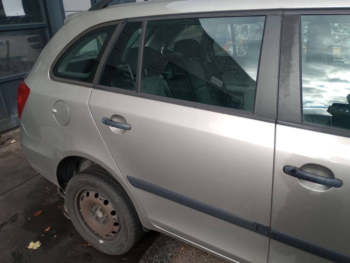 Skoda Fabia II Kombi original Tür hinten rechts (Roh) F8H Beige Bj 2010