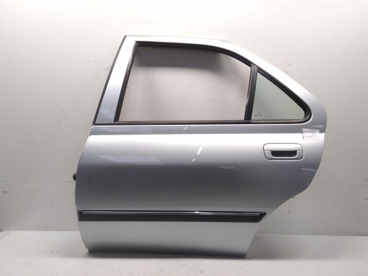 Peugeot 406 Limo Facelift Tür hinten links silber EZR aluminiumgraumet. BJ2002