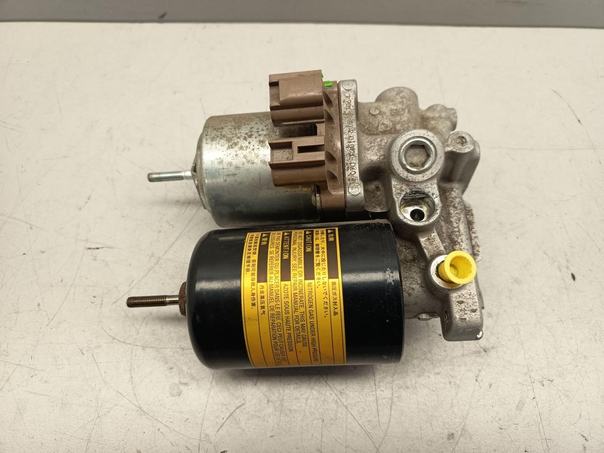 Toyota Auris E18 original Bremskraftverst&auml;rker ABS 4707012010 Hydraulik Bj 2013