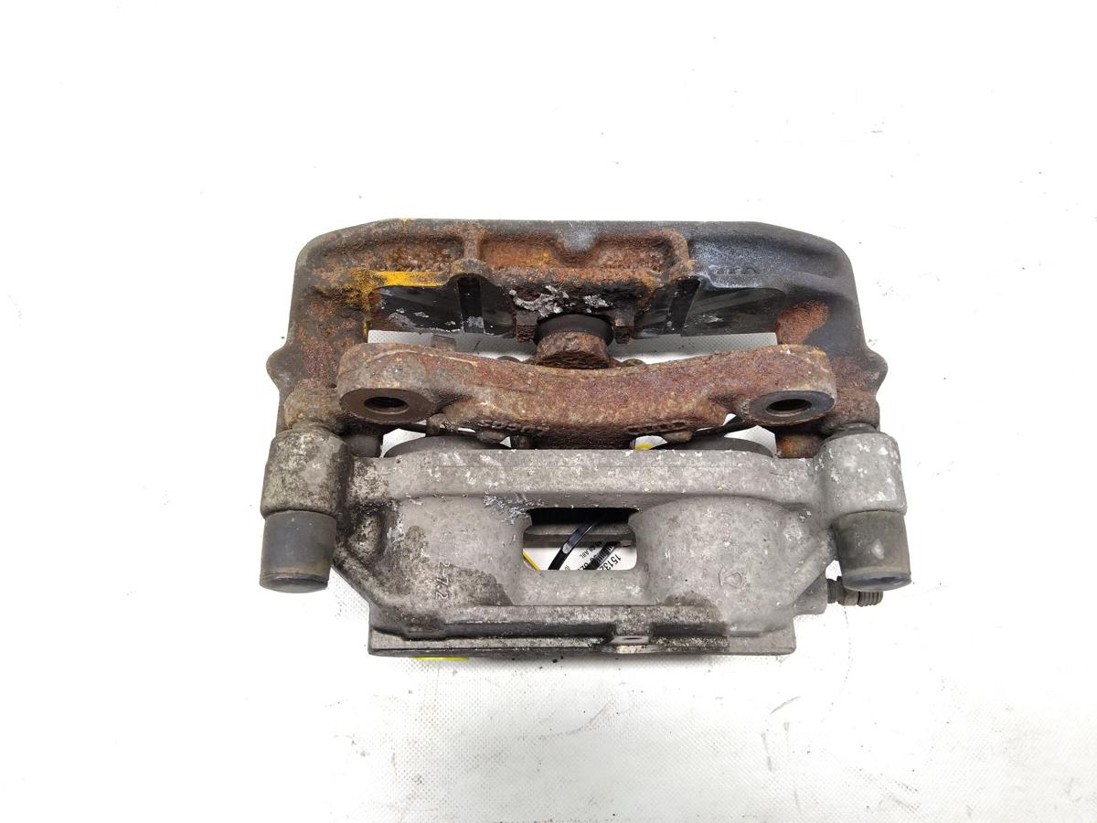 Audi A8 4D D2 original Bremssattel Vorderachse rechts Lucas 323x30mm Bj.1999