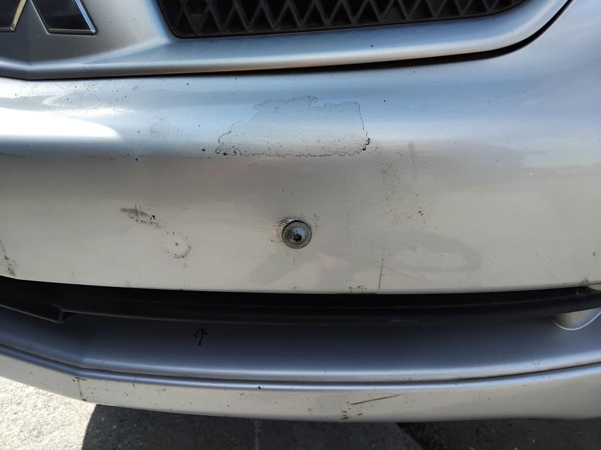 Mitsubishi Lancer Kombi CS0 original Stoßfänger Stoßstange vorn BJ2007 A31B Cool Silver