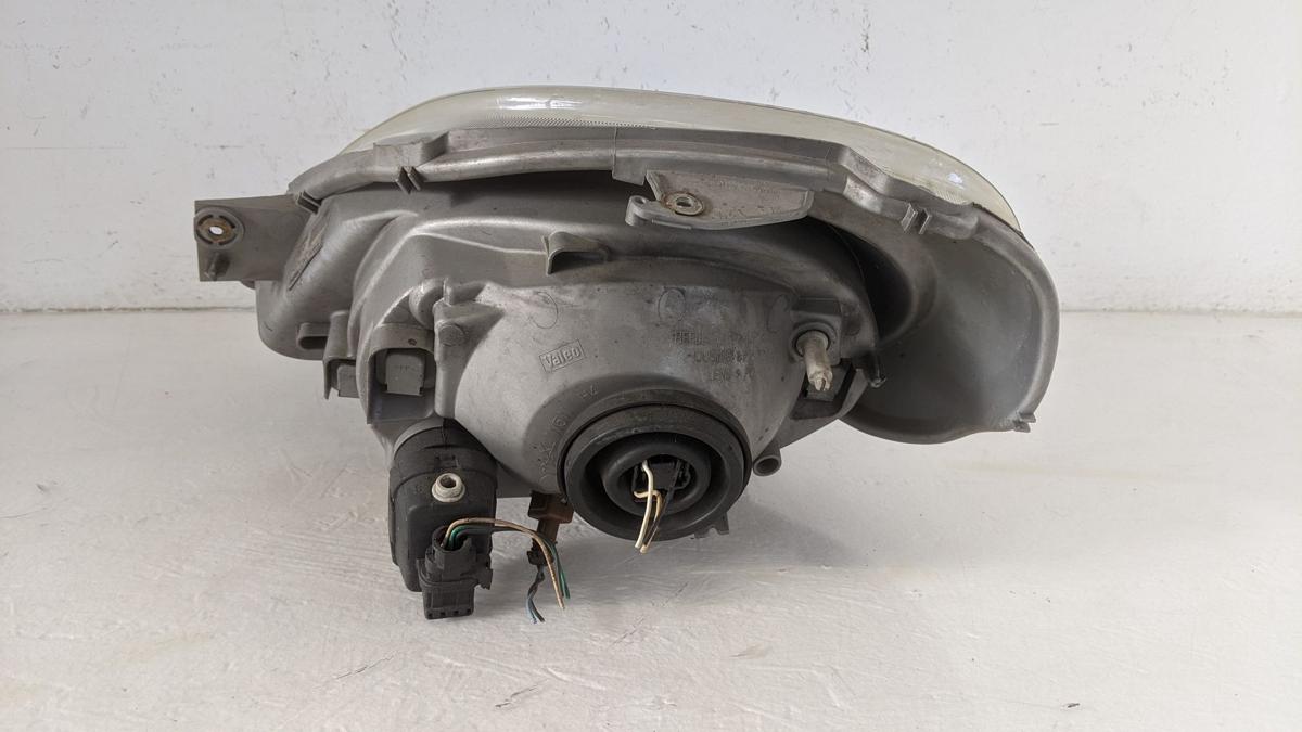 Scheinwerfer rechts Halogen Lampe Hauptscheinwerfer Valeo Opel Vivaro X83