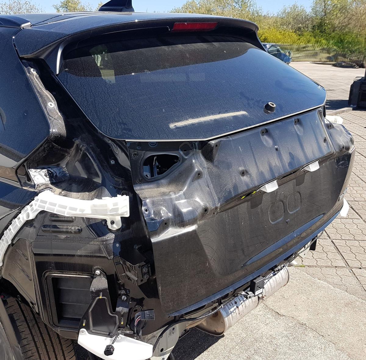 Mitsubishi Eclipse Cross Heckklappe Heckdeckel Bj23 in X42B Amethyst Black Pearl