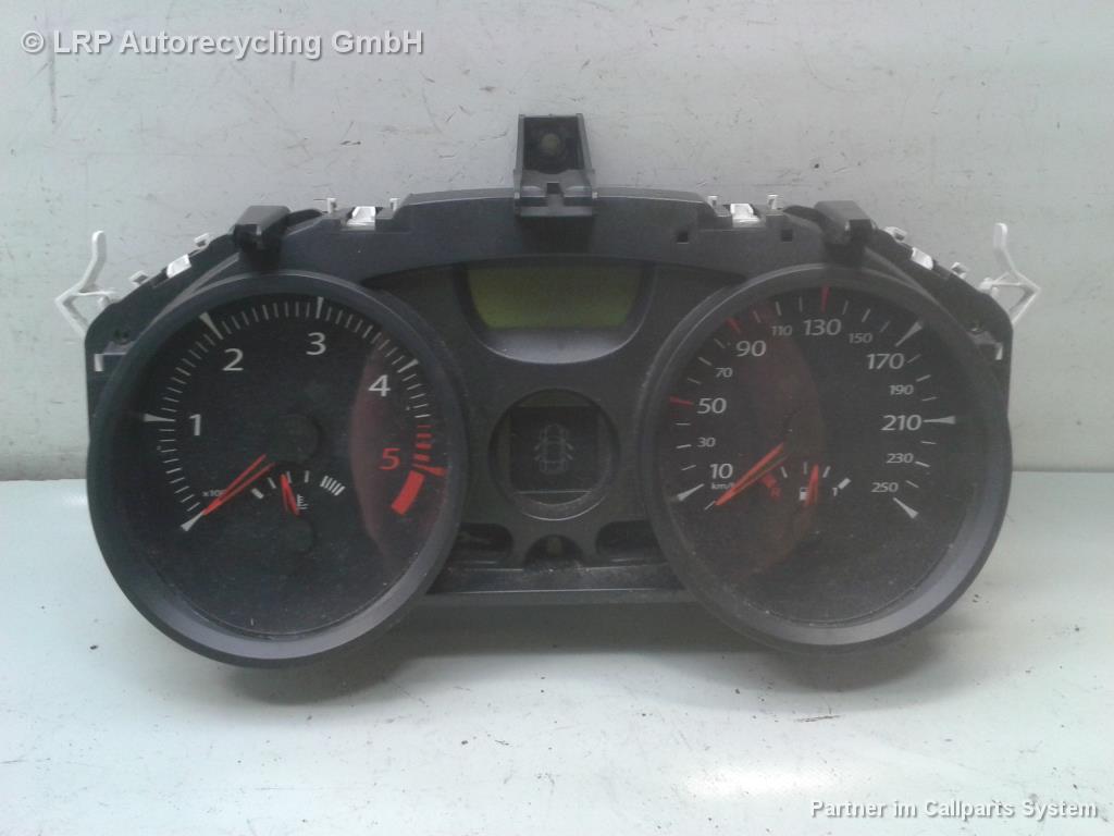 Renault Megane 2 (M) BJ2006 Tacho Kombiinstrument 8200408785 1.9TD F9Q803