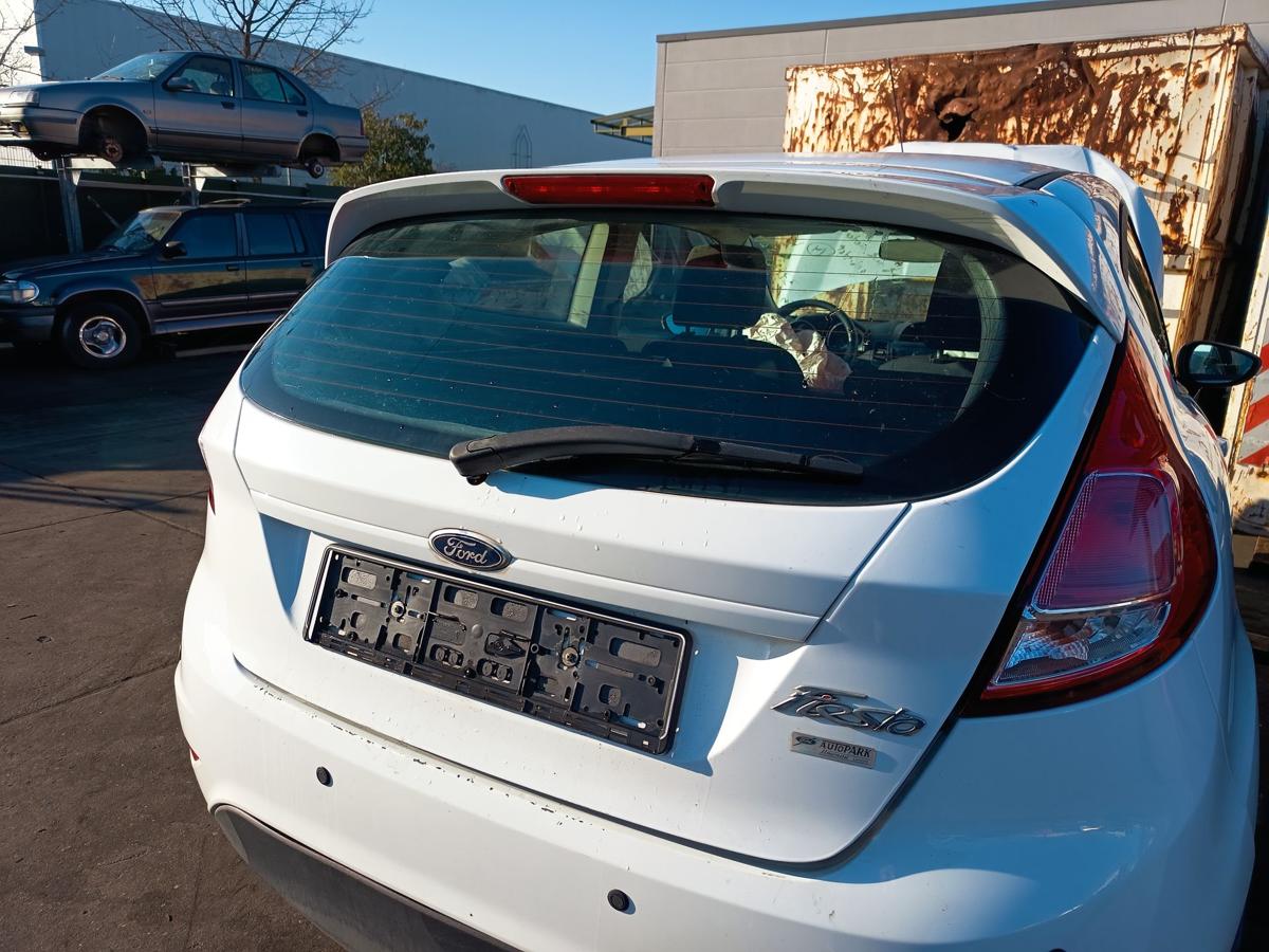 Ford Fiesta VI CCN JA8 orig Heckklappe mit Scheibe Kofferraum Frost-Wei&szlig; Bj 2013