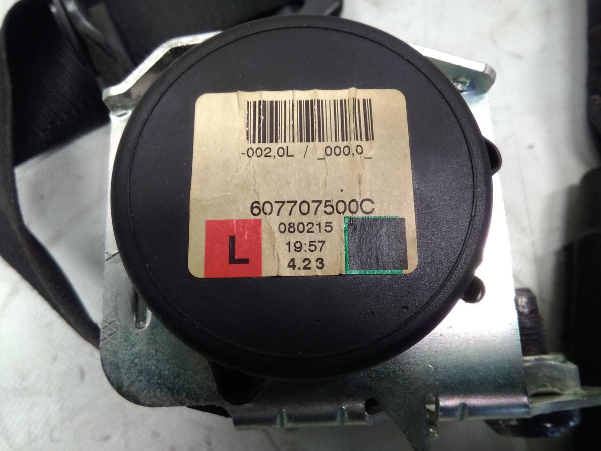 Opel Corsa D original Sicherheitsgurt vorn links 3-türig unfallfrei BJ2008