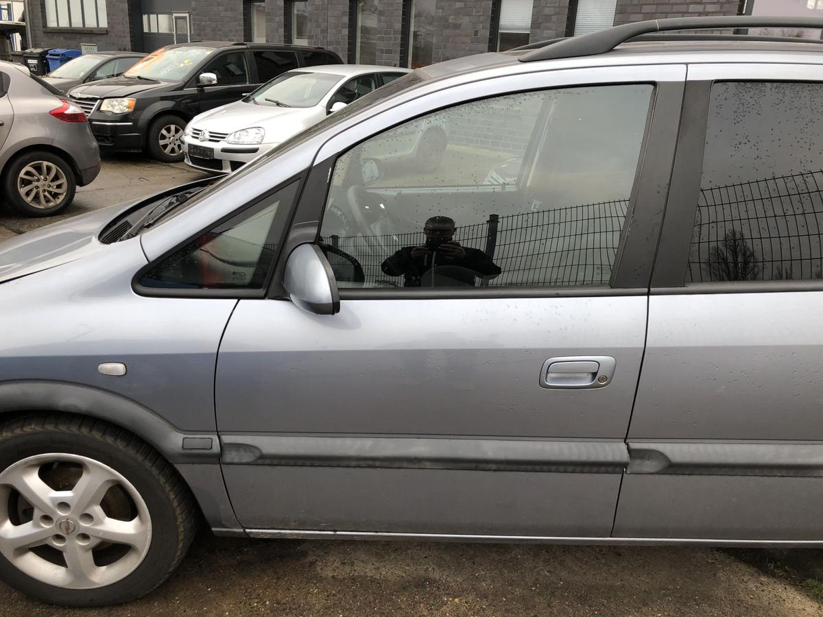 Opel Zafira A T&uuml;r vorne links Fahrert&uuml;r 4AU Lichtsilber Autot&uuml;r Rohbau