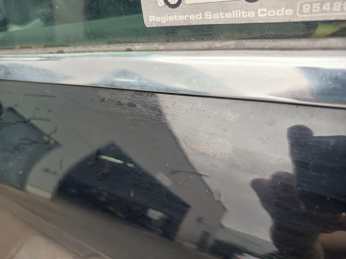 Audi A4 B7 original T&uuml;r vorn links Fahrer Y9B Brillantschwarz Bj 2007