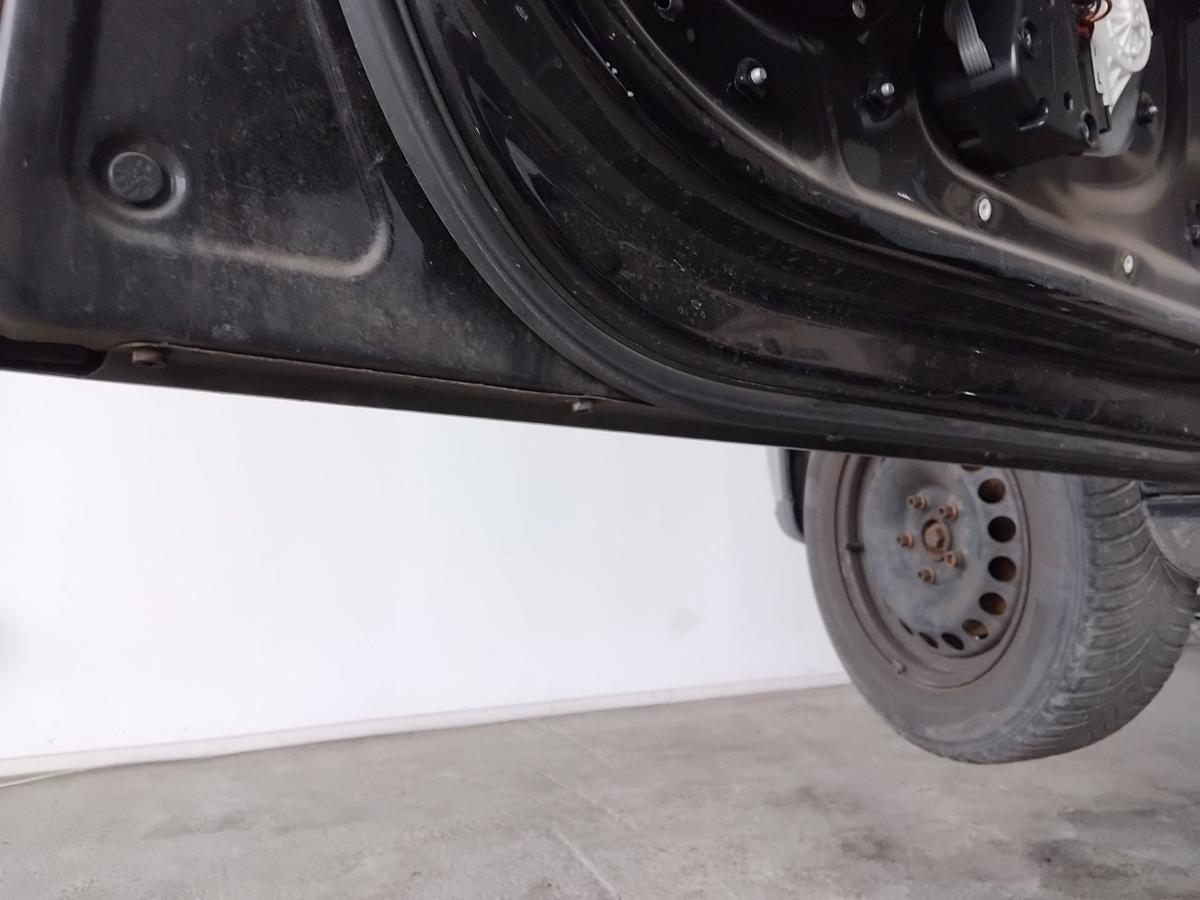 VW Golf 5 Variant T&uuml;r vorn links Fahrert&uuml;r LC9X Deep Black BJ2007