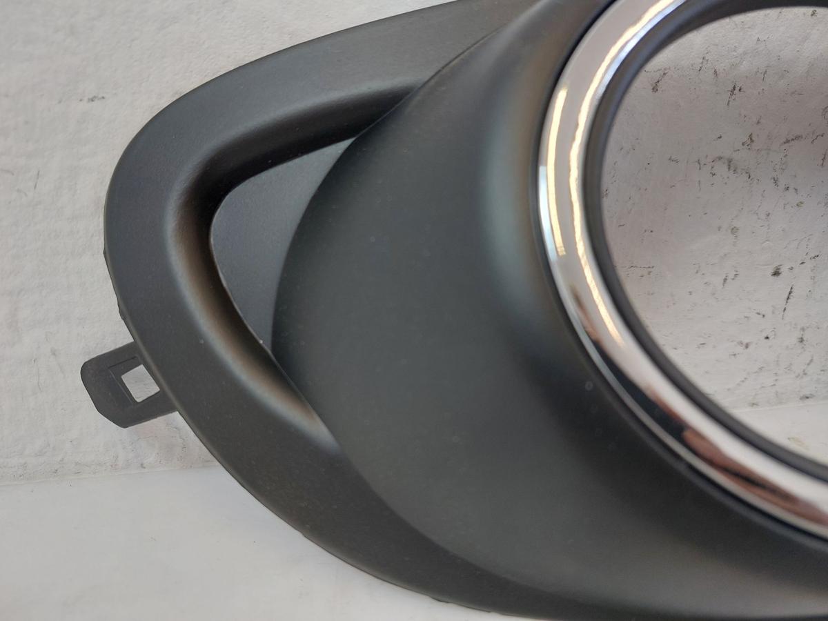 VW Golf 6 VI Gitter vorn rechts Stoßfänger Nebelscheinwerferabdeckung