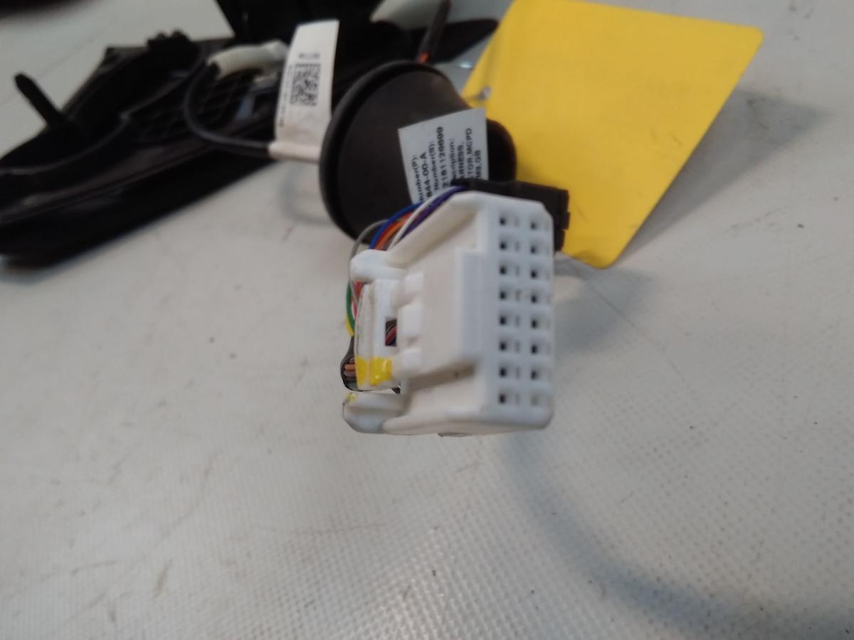 Tesla Model Y original Klappe Ladebuchse Ladedose schwarz solid black BJ2023