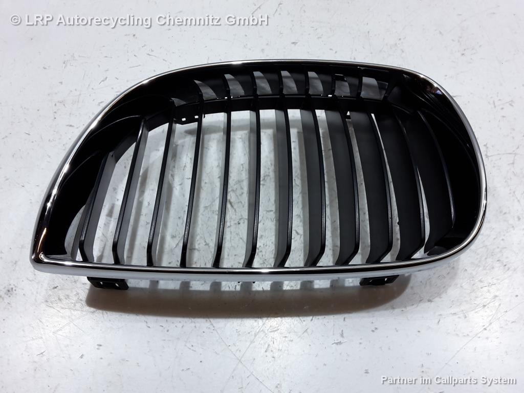 BMW 1-er E87 Bj.2010 5-TRG Mod.ab07 Frontgrill vorn links Niere vorn links Chromrahmen neuwertig