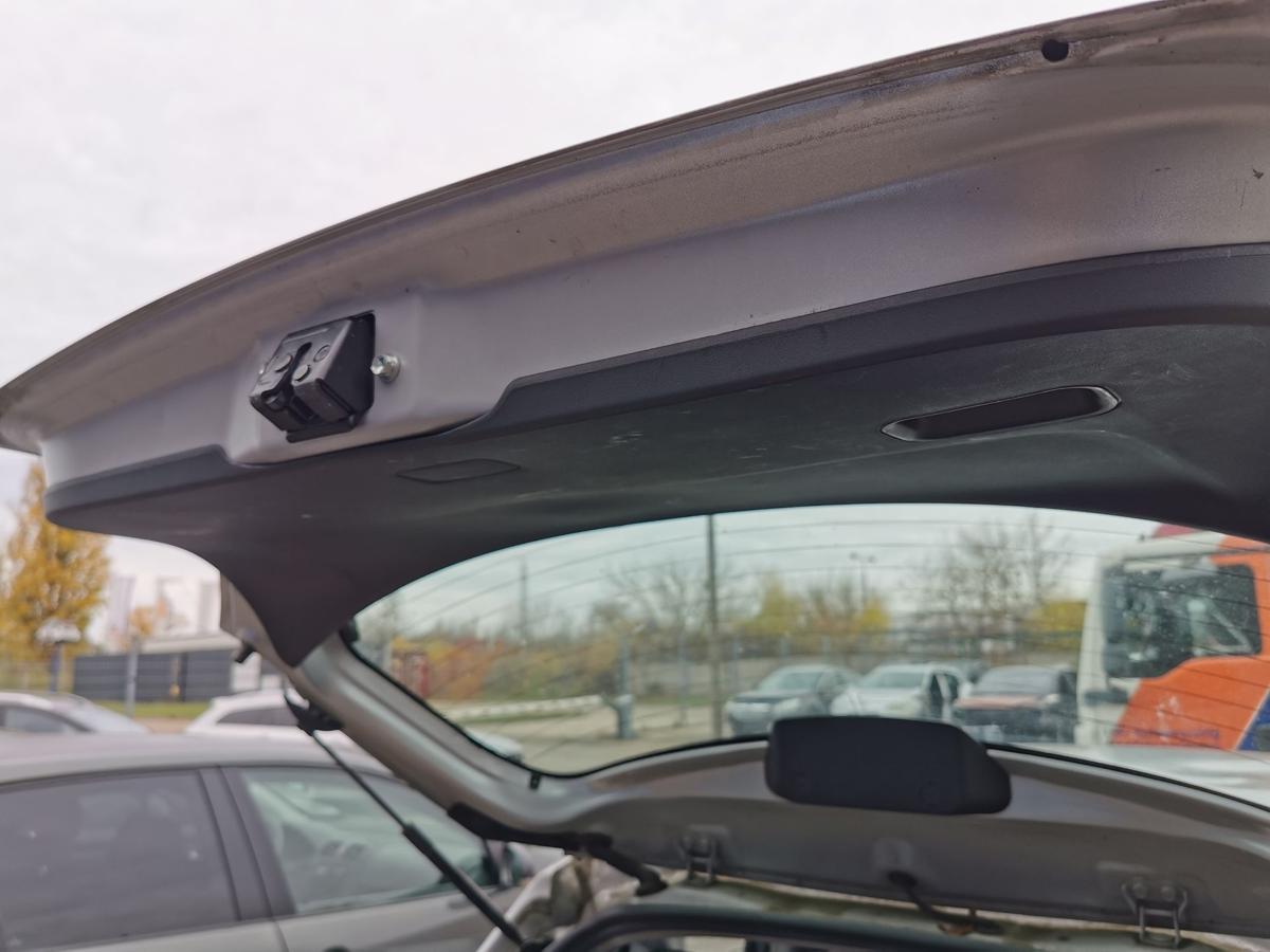 Toyota Yaris XP9 Heckklappe Klappe Deckel hinten Rohbau 1E7 Silver Pearl 5trg