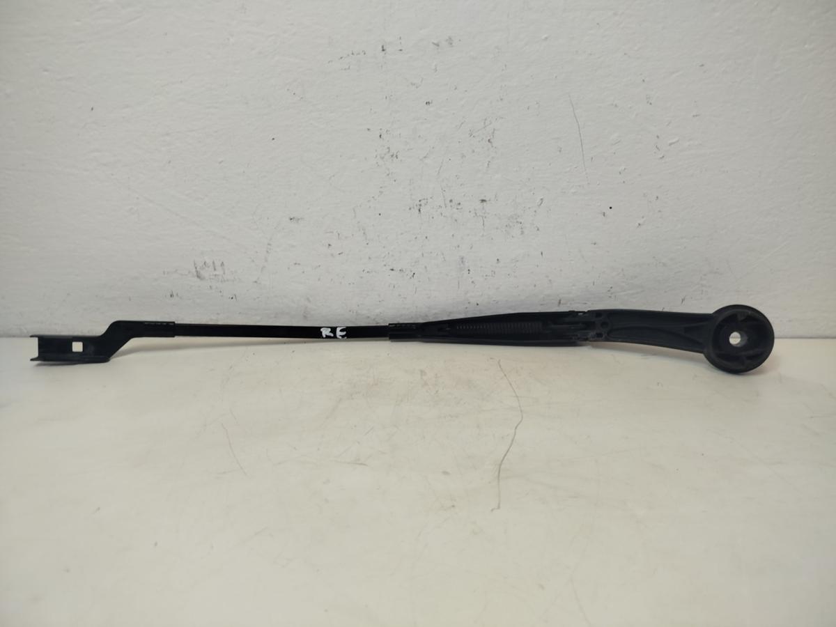 Ford Focus DYB CEW Turnier Wischerarm vorn rechts Scheibenwischerarm Beifahrer