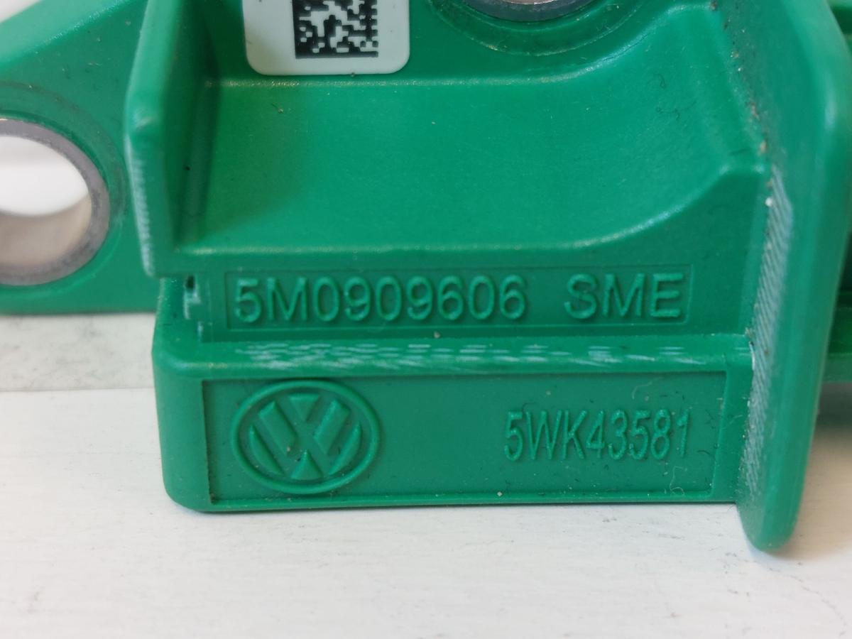 VW Golf Plus 5M Aufprallsensor hinten links Airbagsensor 5M0909606 Sensor