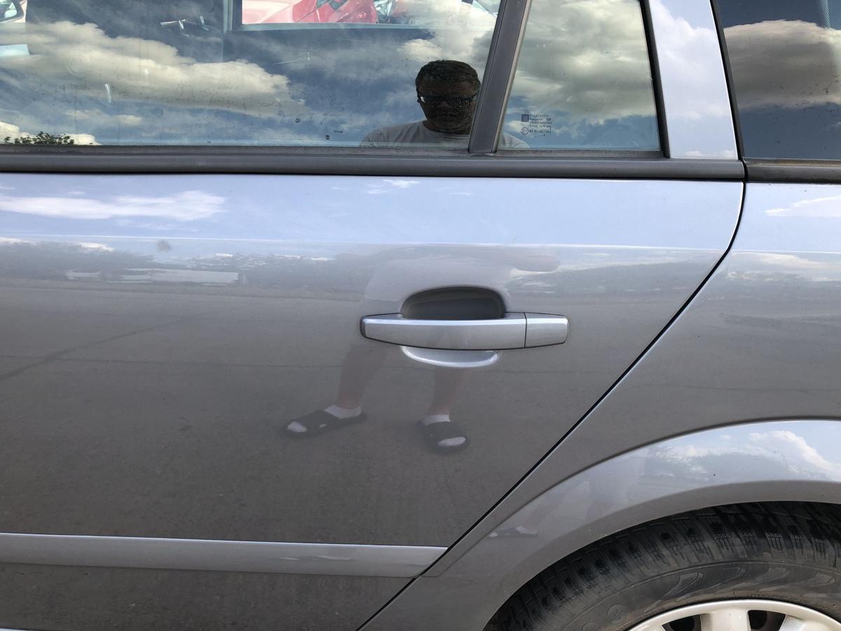 Opel Astra H Caravan T&uuml;r hinten links Fondt&uuml;r Kombi 3KU Moonland Metallic