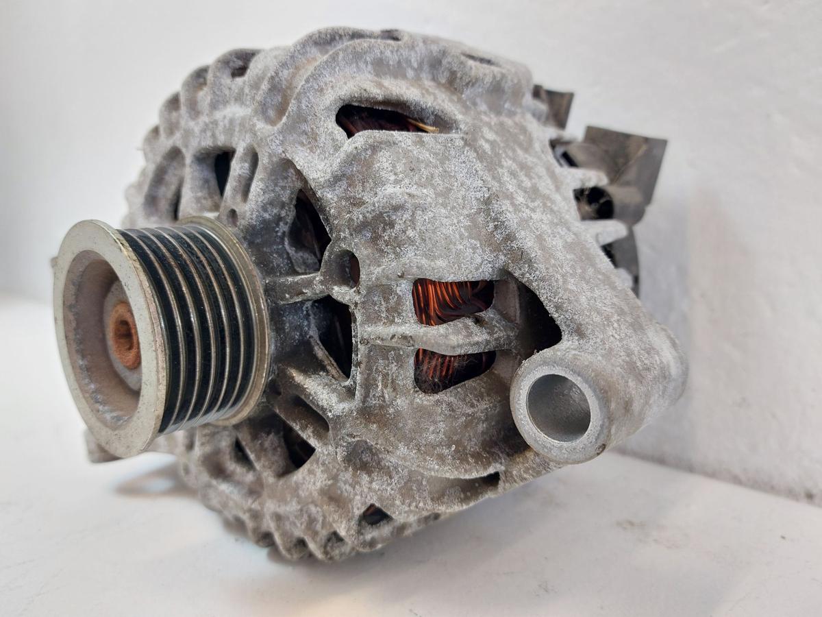 Ford Fiesta JA8 Lichtmaschine Generator 120A OEM Valeo