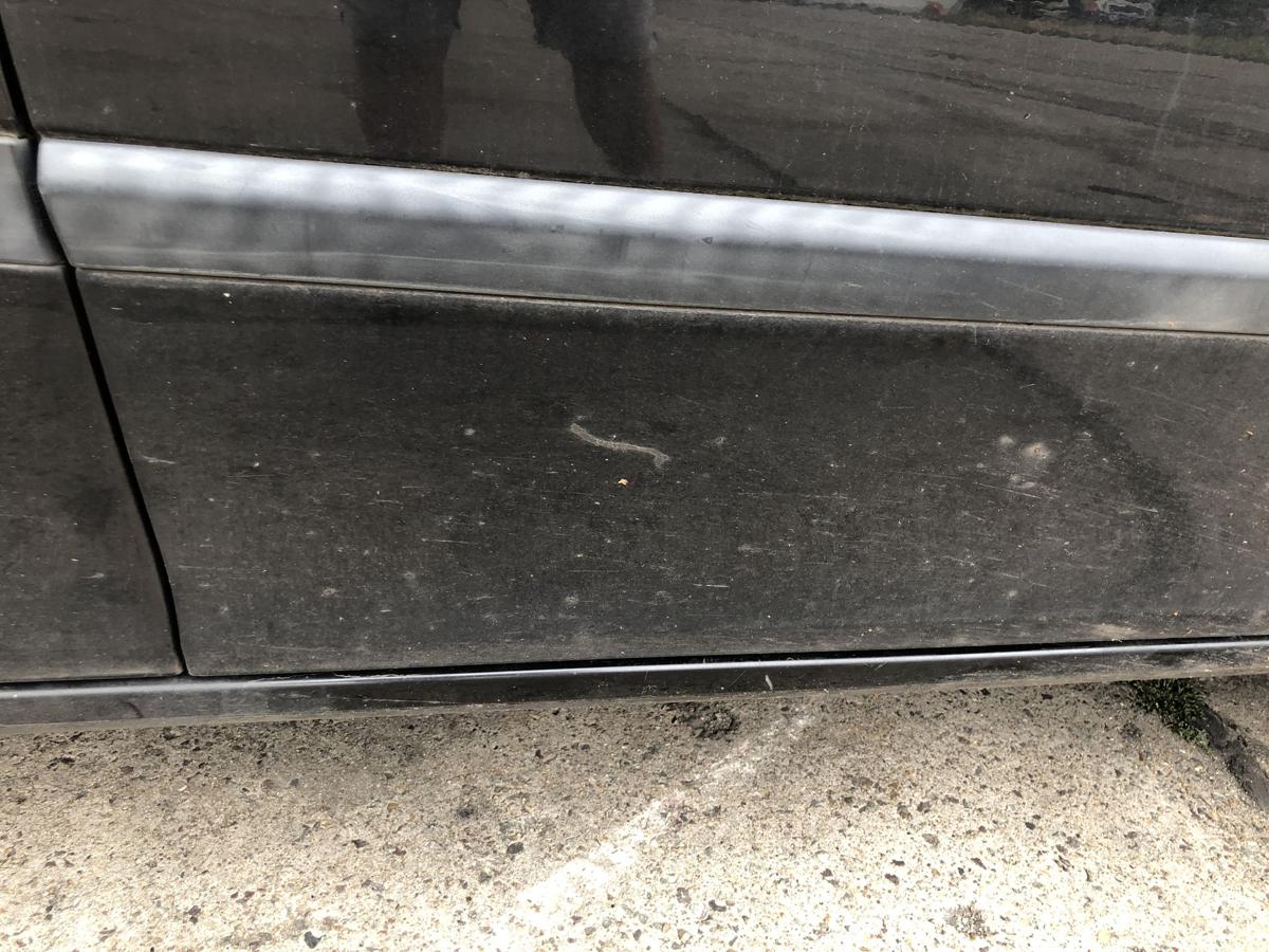 Renault Clio 3 III Grandtour T&uuml;r vorn rechts Beifahrer Rohbau NV676 Noir Nacre