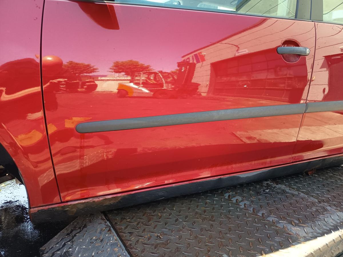 VW Golf V 5 orig Tür vorn links 5-türer Fahrertür LA3W Red Spice met. Bj 2004