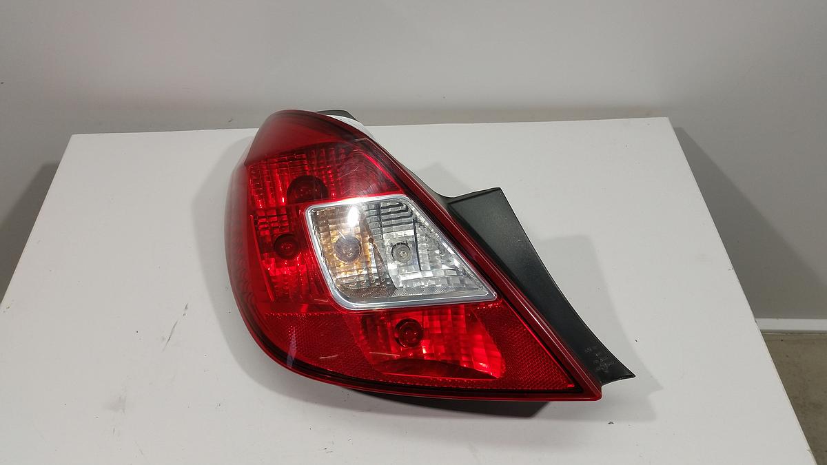 Opel Corsa D orig Rückleuchte links 5TRG Heckleuchte Bj 2008