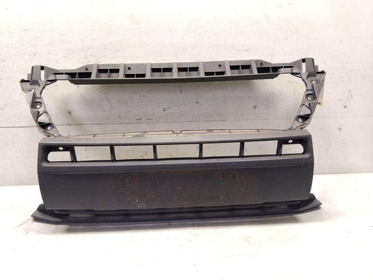 Peugeot Boxer 250 Facelift original Sto&szlig;f&auml;nger Sto&szlig;stangen vorn mitte Bj.2017