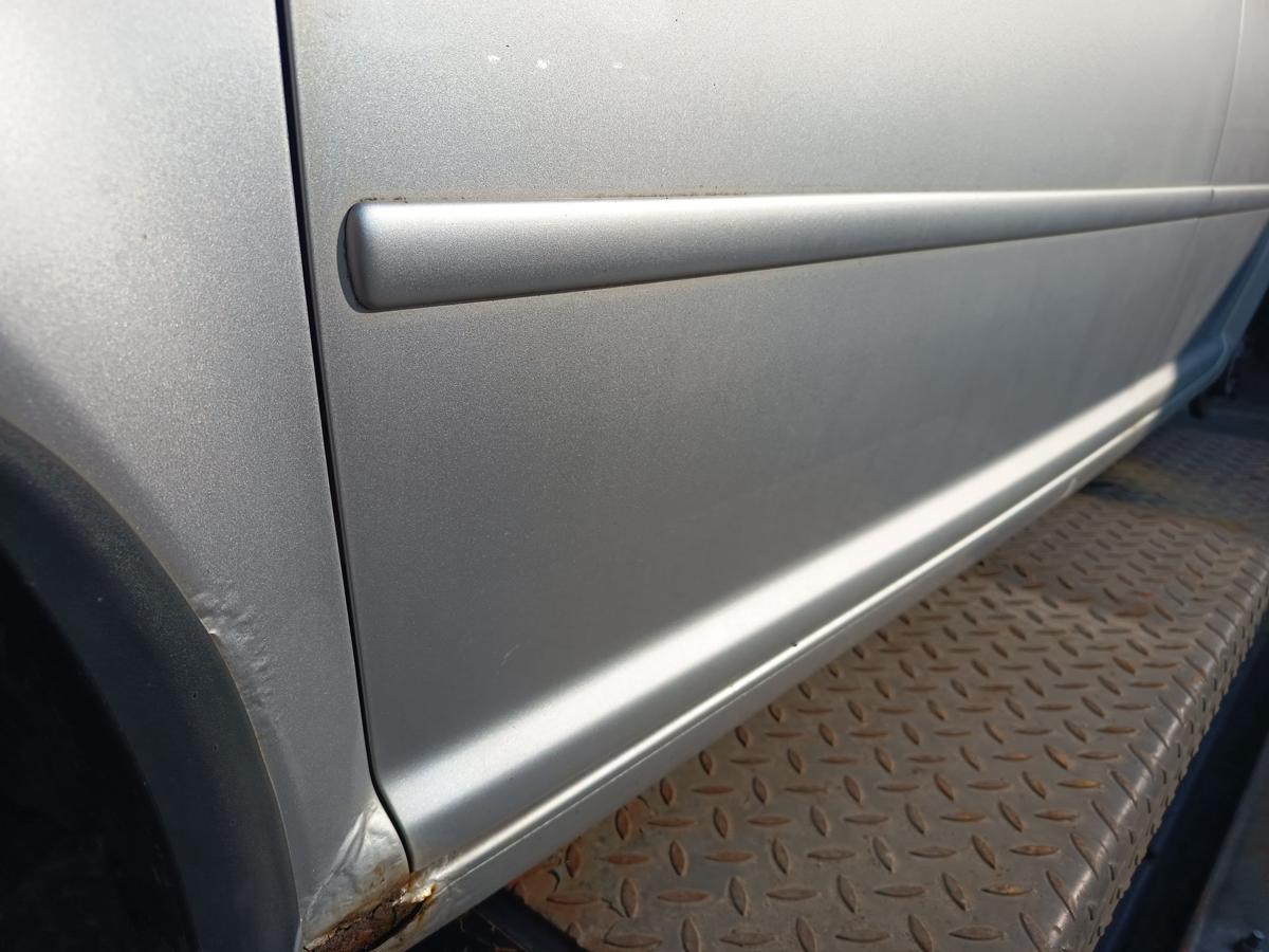 VW Bora 1J original T&uuml;r vorn links Fahrer A7W Reflexsilber Bj 2001