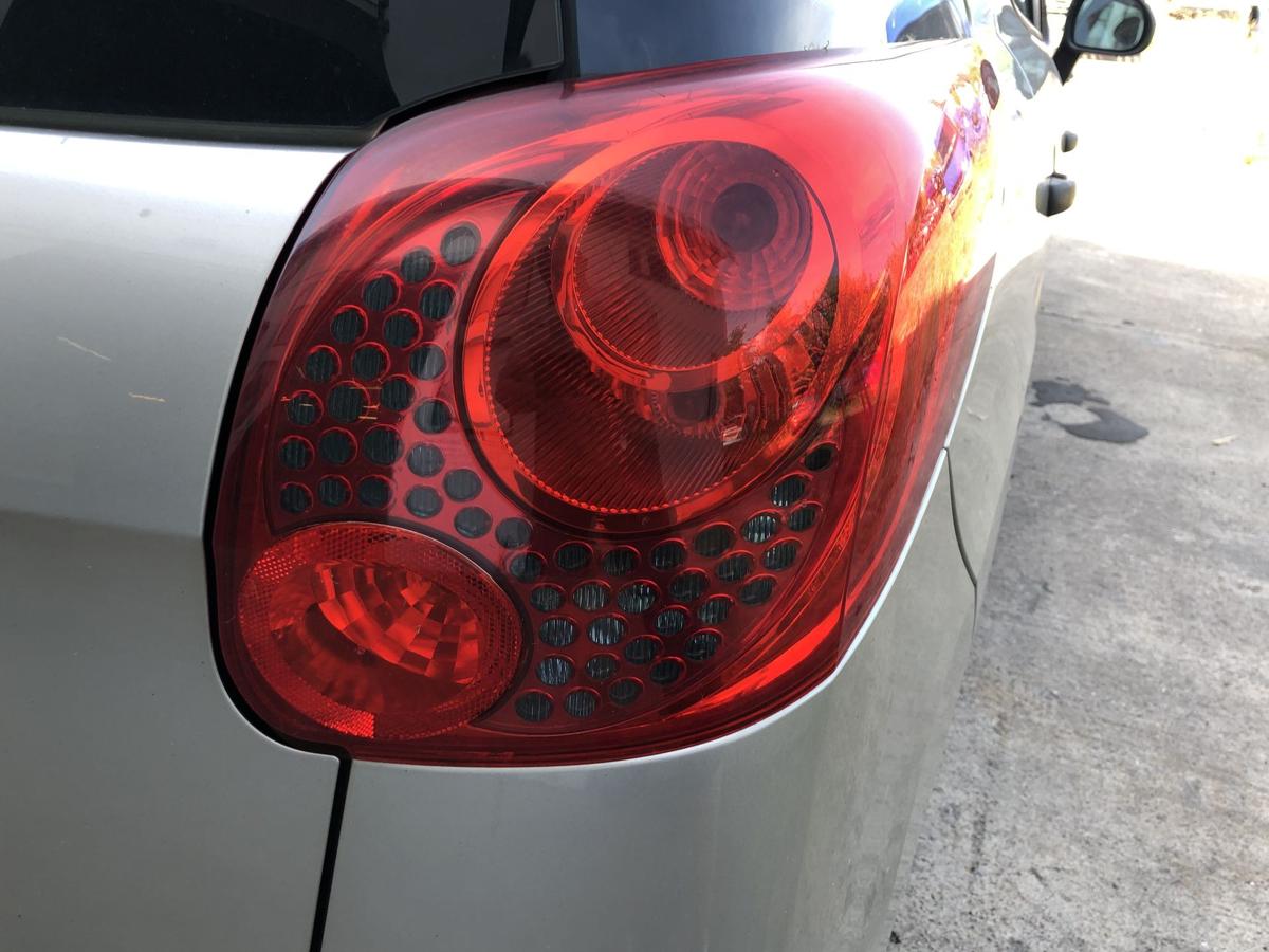 Peugeot 207 SW Typ WE R&uuml;ckleuchte rechts R&uuml;cklicht Heckleuchte Kombi