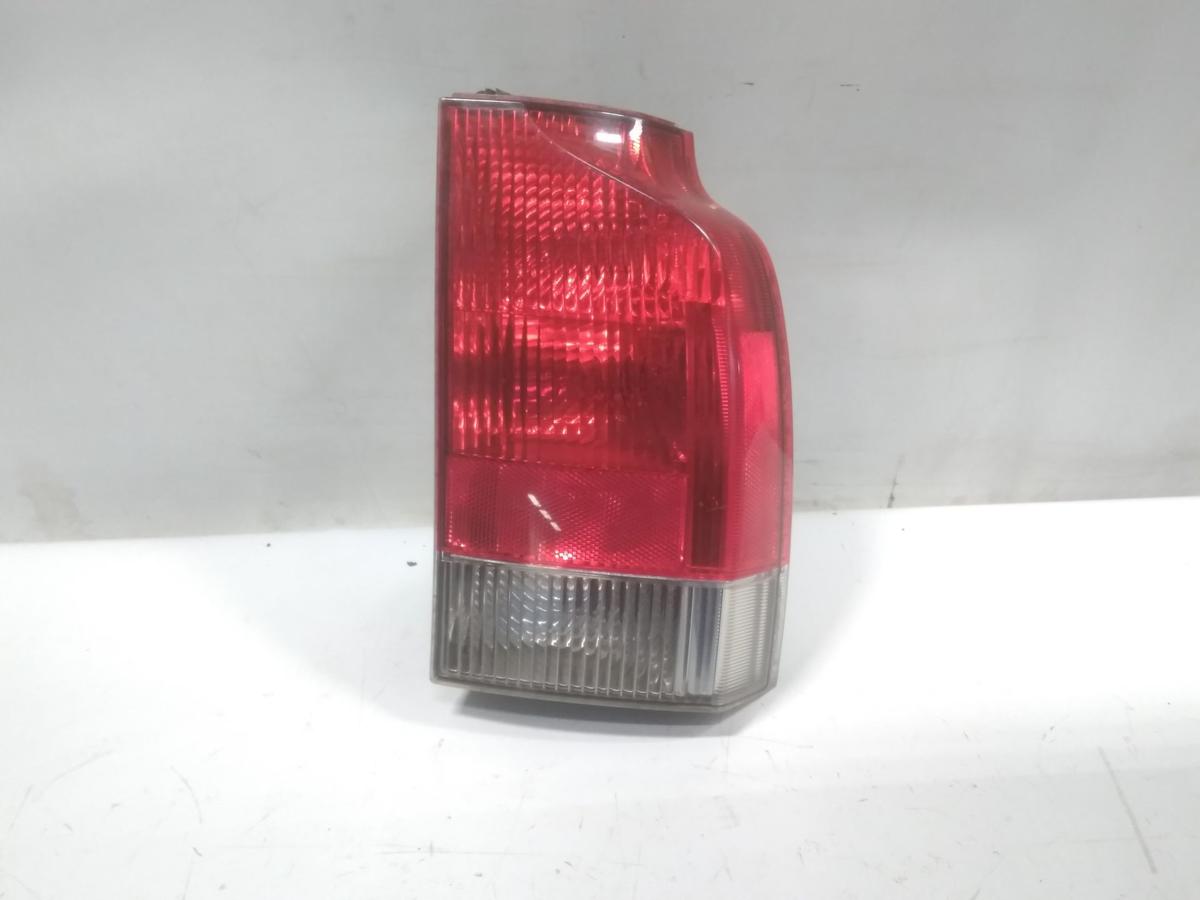 Volvo V70 II original Rückleuchte Heckleuchte rechts unten Bj.2003
